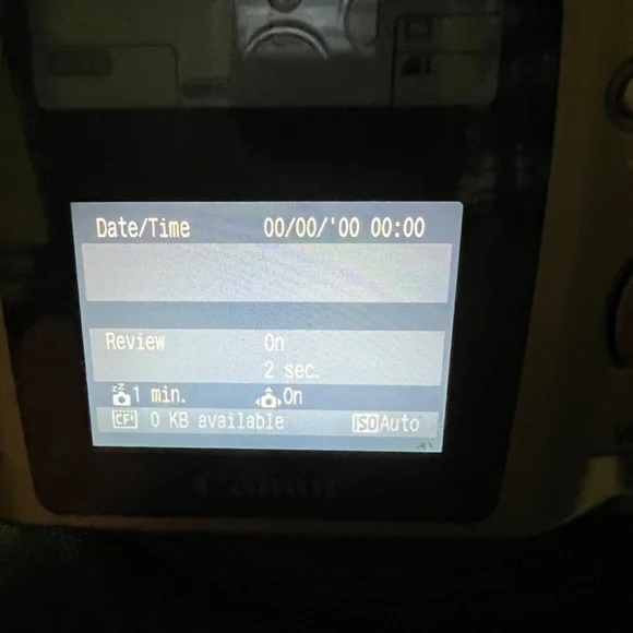 CANON EOS - Digital Rebel DS6041 DSLR Camera W/ Lens / 6.3 Megapixel - Picture 16 of 16